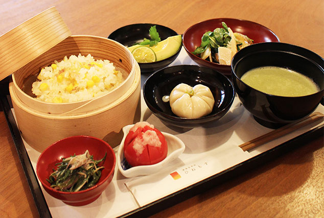ひねもす御膳