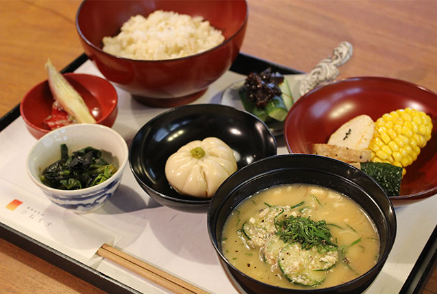 ひねもす御膳