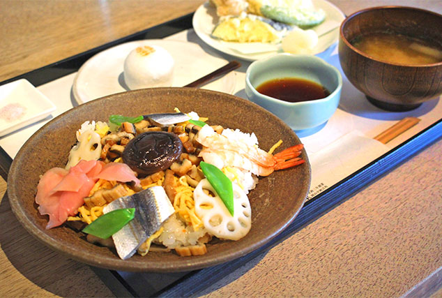 ばら寿司ランチ